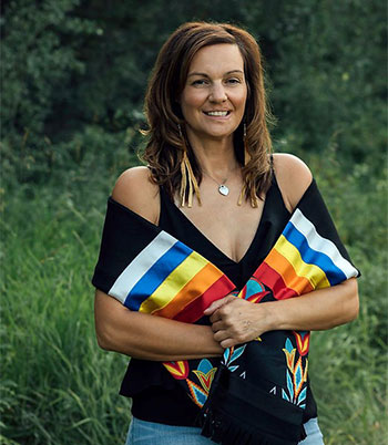 Leigh Sheldon is a registered psychologist